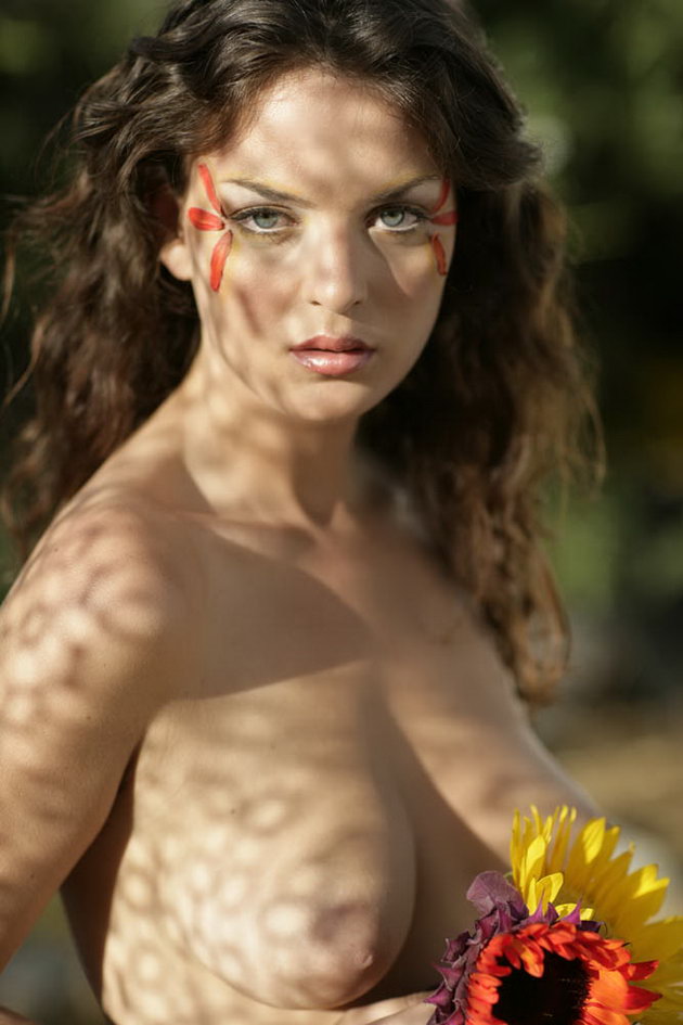Medieval Nudity, nude_sunflower-11.jpg