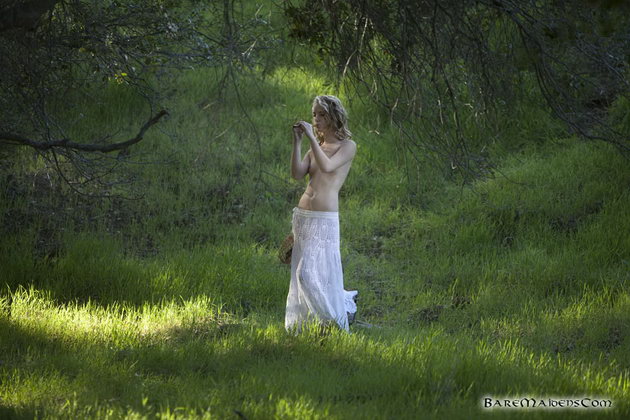 Medieval Nudity, smalltits-in-forest_01.jpg